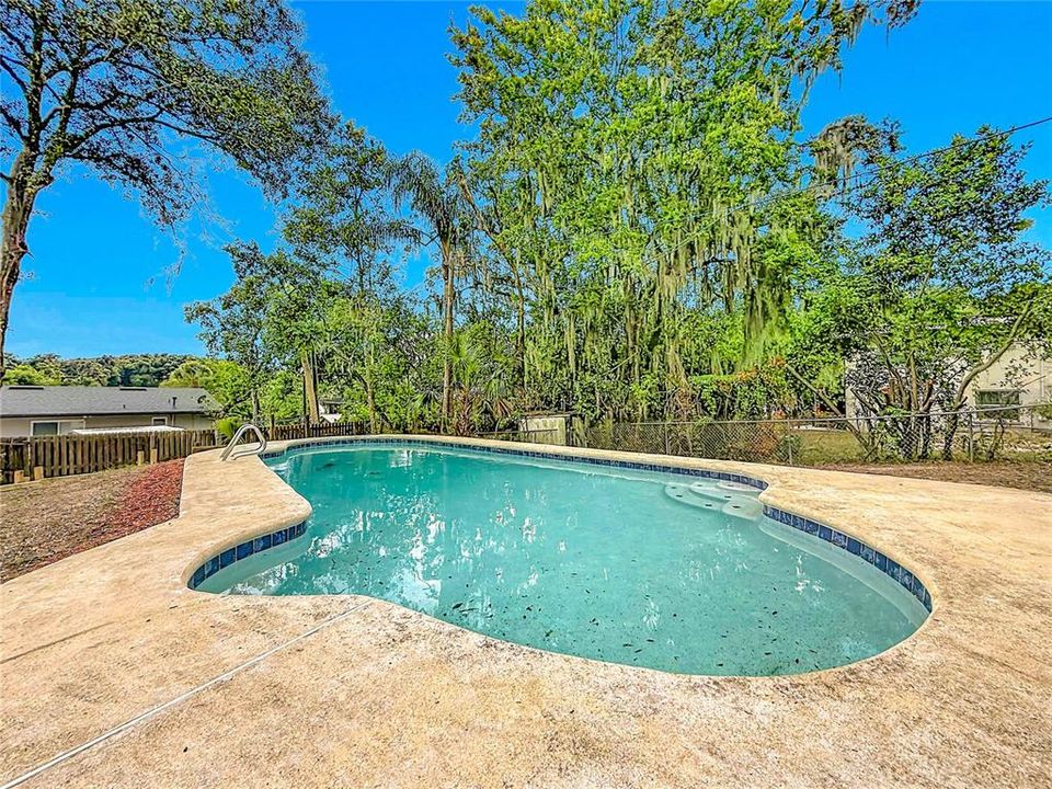 For Sale: $349,990 (4 beds, 4 baths, 1830 Square Feet)
