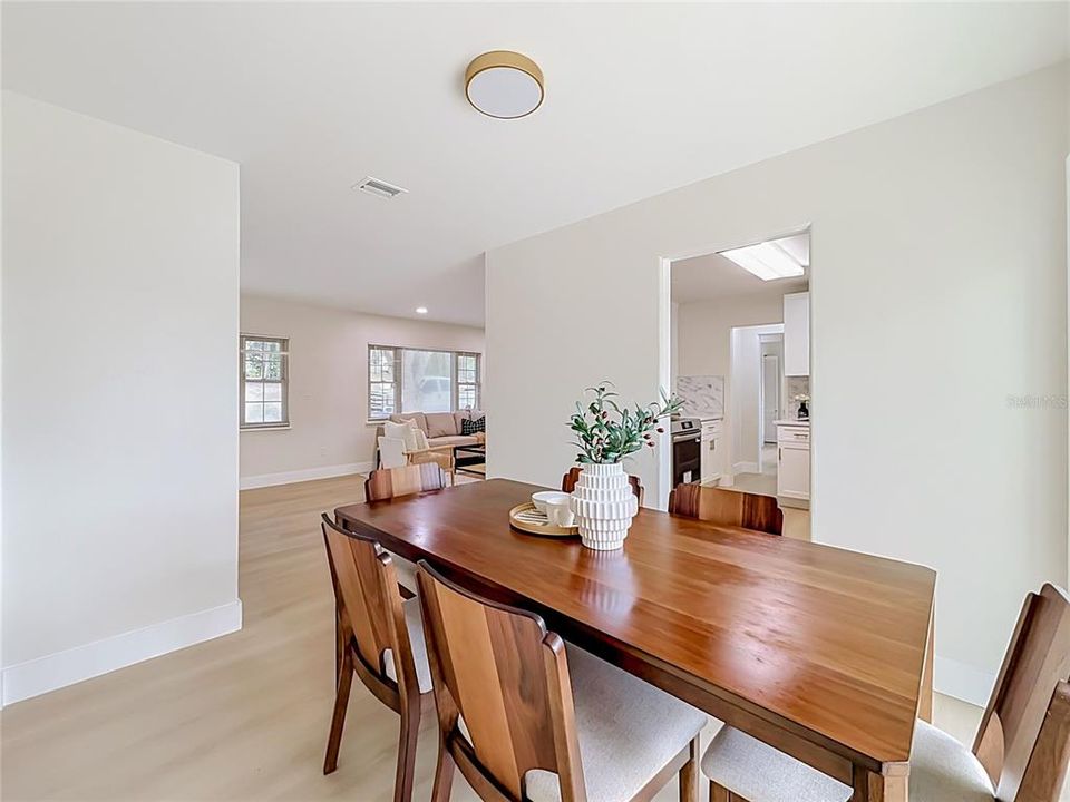 For Sale: $349,990 (4 beds, 4 baths, 1830 Square Feet)