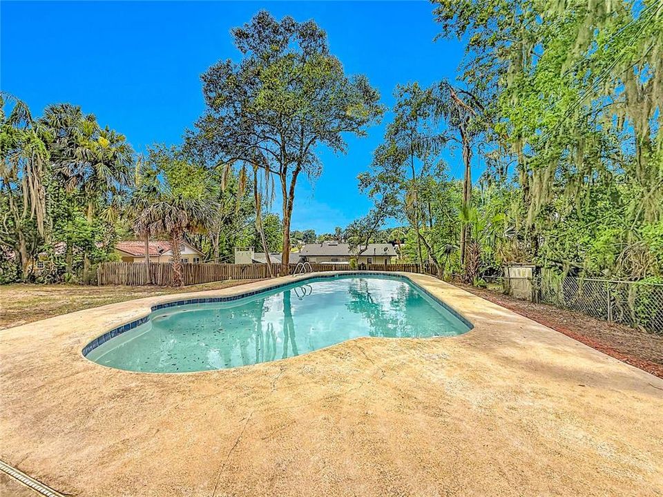 For Sale: $349,990 (4 beds, 4 baths, 1830 Square Feet)