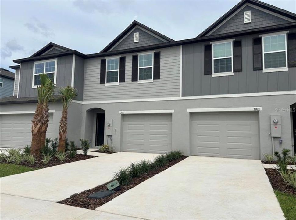 For Rent: $2,200 (3 beds, 2 baths, 1639 Square Feet)