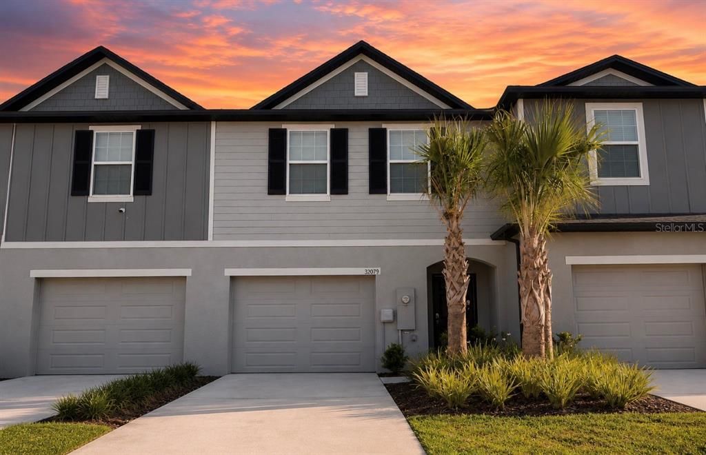 For Rent: $2,200 (3 beds, 2 baths, 1639 Square Feet)