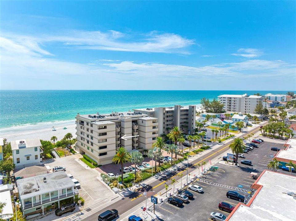 For Sale: $1,499,000 (3 beds, 3 baths, 1740 Square Feet)