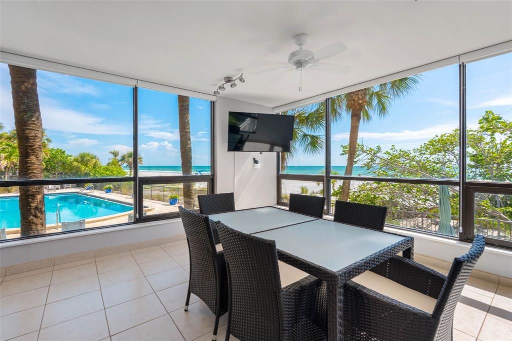 For Sale: $1,499,000 (3 beds, 3 baths, 1740 Square Feet)