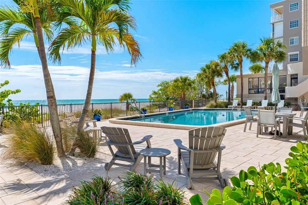 For Sale: $1,499,000 (3 beds, 3 baths, 1740 Square Feet)