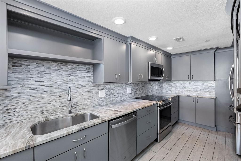 For Sale: $1,499,000 (3 beds, 3 baths, 1740 Square Feet)