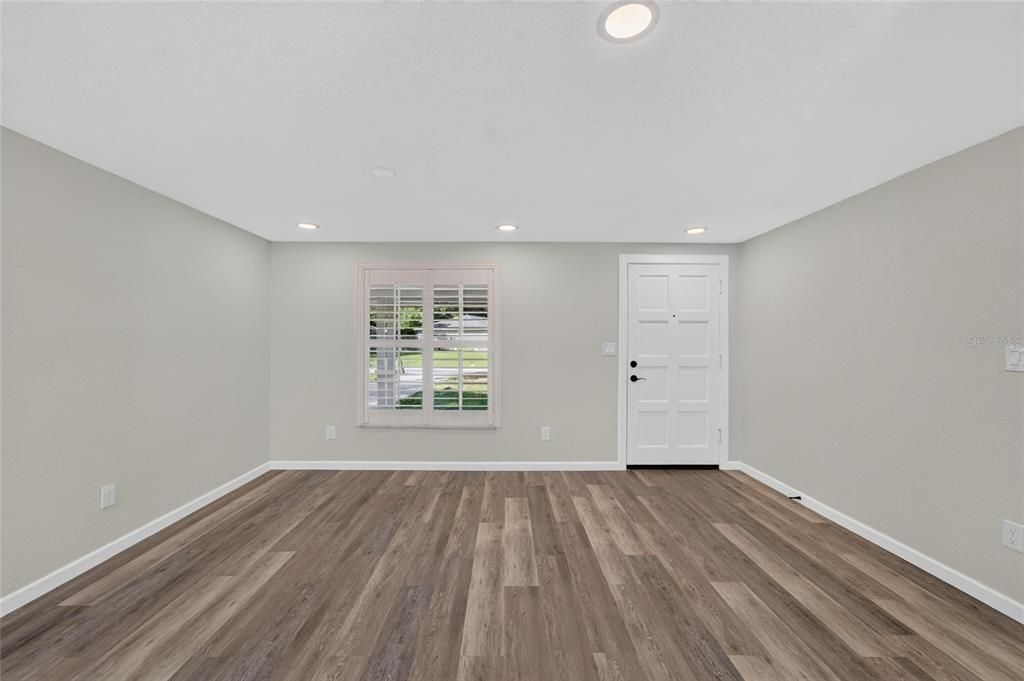 En Venta: $379,990 (3 camas, 2 baños, 1355 Pies cuadrados)