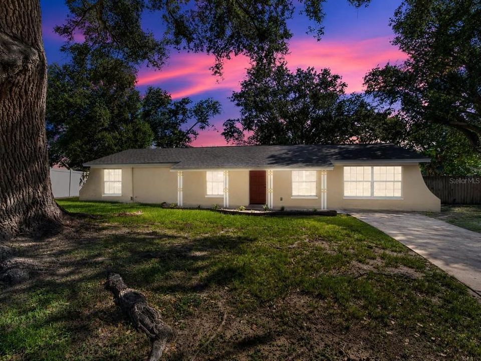 En Venta: $379,990 (3 camas, 2 baños, 1355 Pies cuadrados)