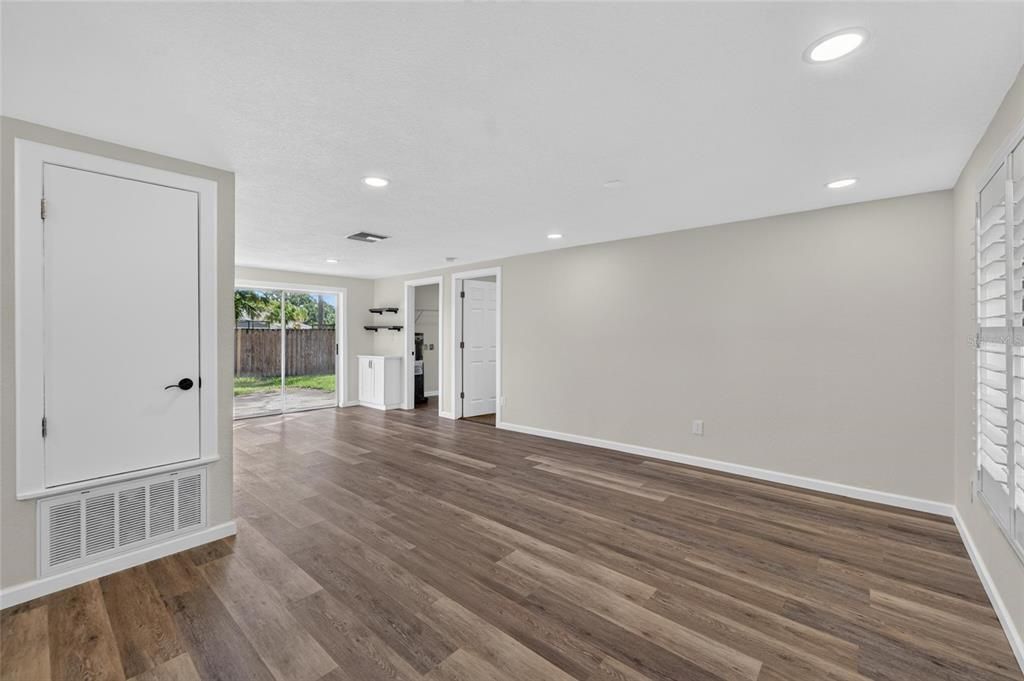 En Venta: $379,990 (3 camas, 2 baños, 1355 Pies cuadrados)