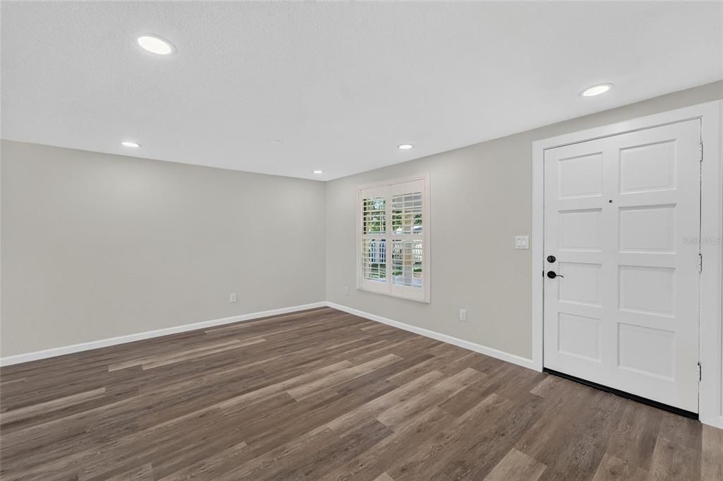En Venta: $379,990 (3 camas, 2 baños, 1355 Pies cuadrados)