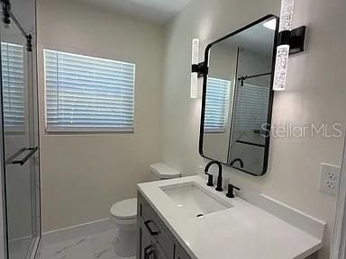 For Rent: $2,099 (2 beds, 1 baths, 940 Square Feet)