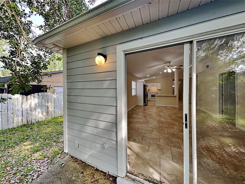 For Rent: $1,650 (3 beds, 2 baths, 1672 Square Feet)