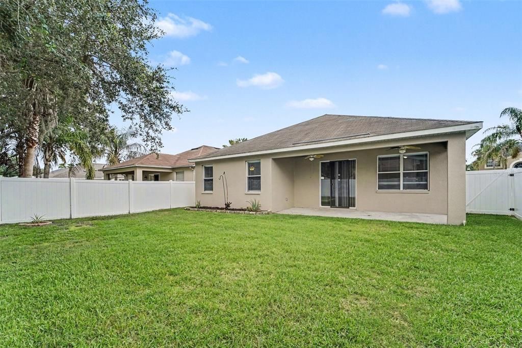 En Venta: $384,900 (3 camas, 2 baños, 2062 Pies cuadrados)