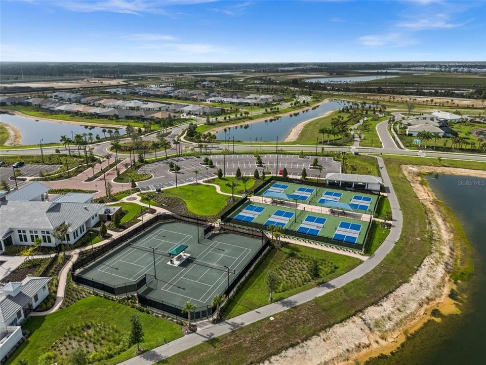 На продажу: $549,000 (3 спален, 2 ванн, 2056 Квадратных фут)