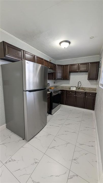 В аренду: $1,950 (3 спален, 1 ванн, 1168 Квадратных фут)
