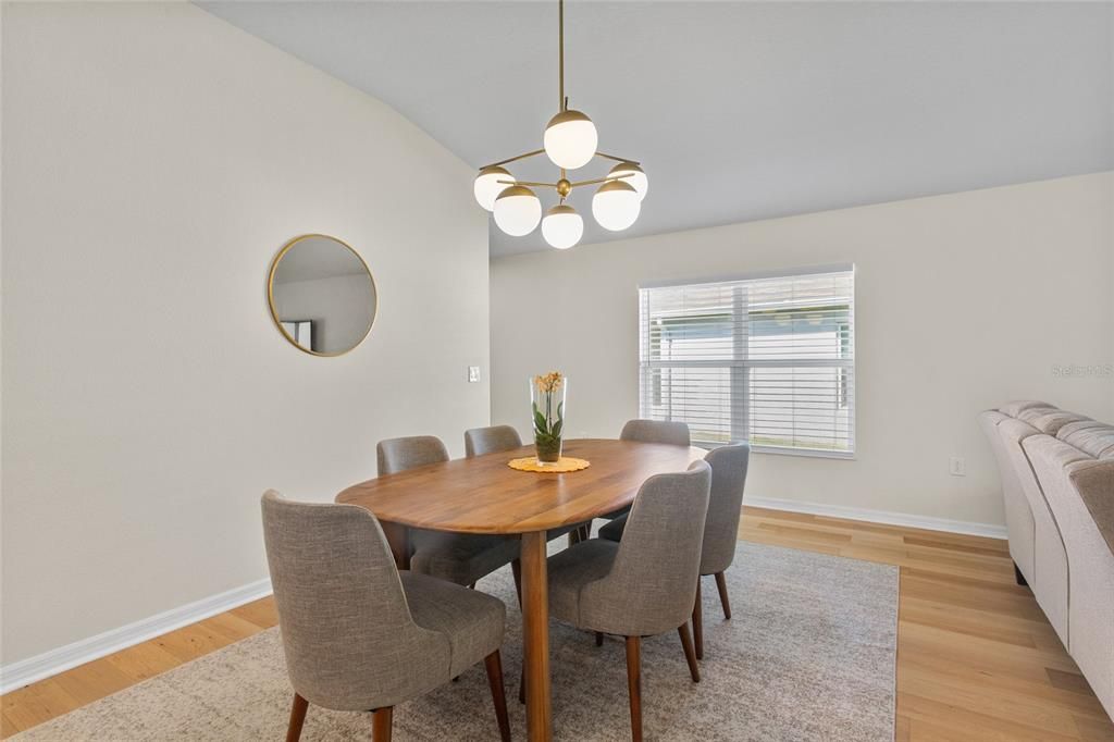En Venta: $334,999 (3 camas, 2 baños, 1552 Pies cuadrados)