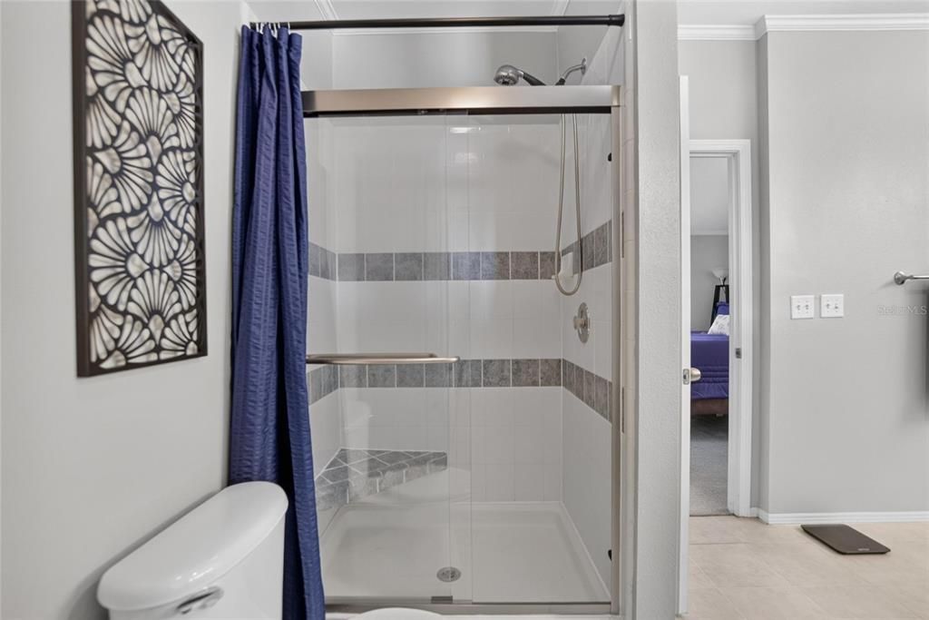 For Sale: $325,000 (4 beds, 2 baths, 2182 Square Feet)