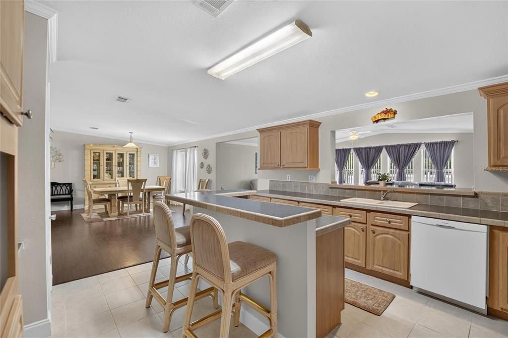 For Sale: $325,000 (4 beds, 2 baths, 2182 Square Feet)