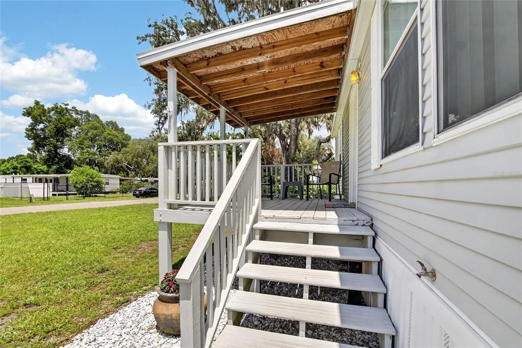 For Sale: $325,000 (4 beds, 2 baths, 2182 Square Feet)