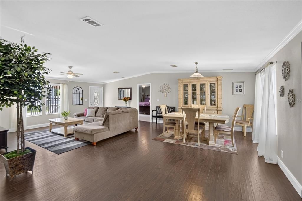 For Sale: $325,000 (4 beds, 2 baths, 2182 Square Feet)