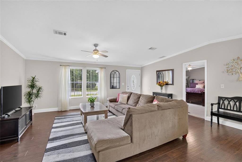 For Sale: $325,000 (4 beds, 2 baths, 2182 Square Feet)