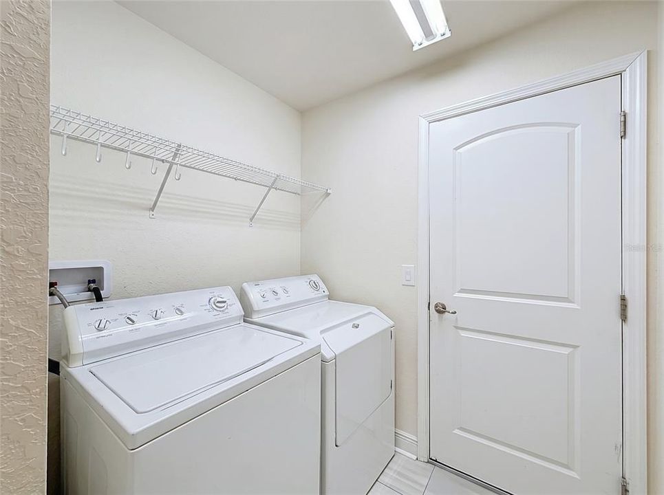 For Sale: $449,900 (4 beds, 2 baths, 2336 Square Feet)