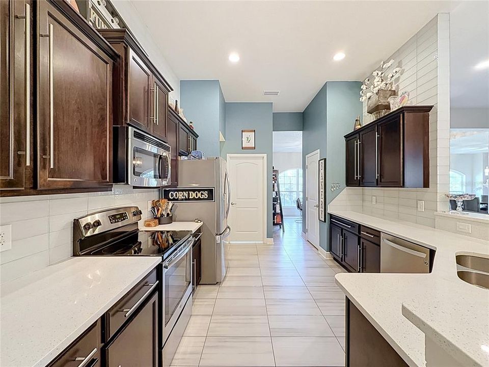 For Sale: $449,900 (4 beds, 2 baths, 2336 Square Feet)