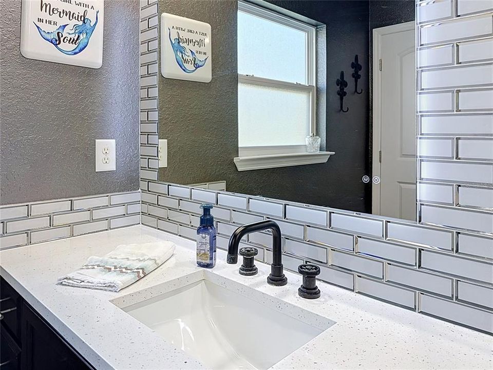 For Sale: $449,900 (4 beds, 2 baths, 2336 Square Feet)