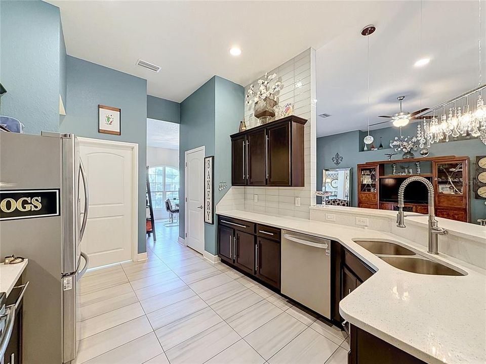 For Sale: $449,900 (4 beds, 2 baths, 2336 Square Feet)