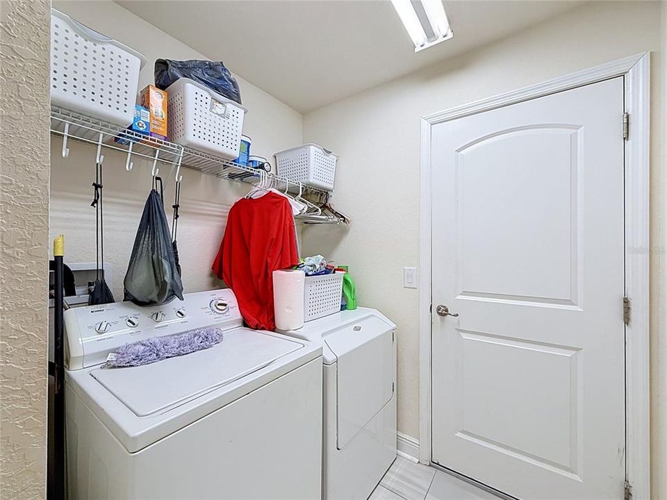 For Sale: $449,900 (4 beds, 2 baths, 2336 Square Feet)