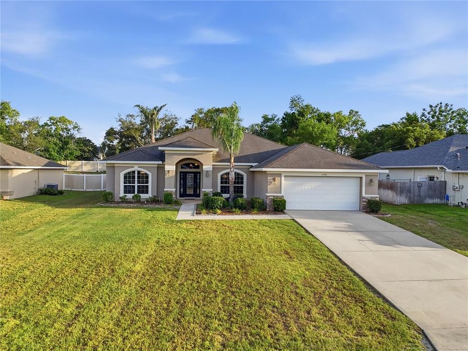For Sale: $449,900 (4 beds, 2 baths, 2336 Square Feet)