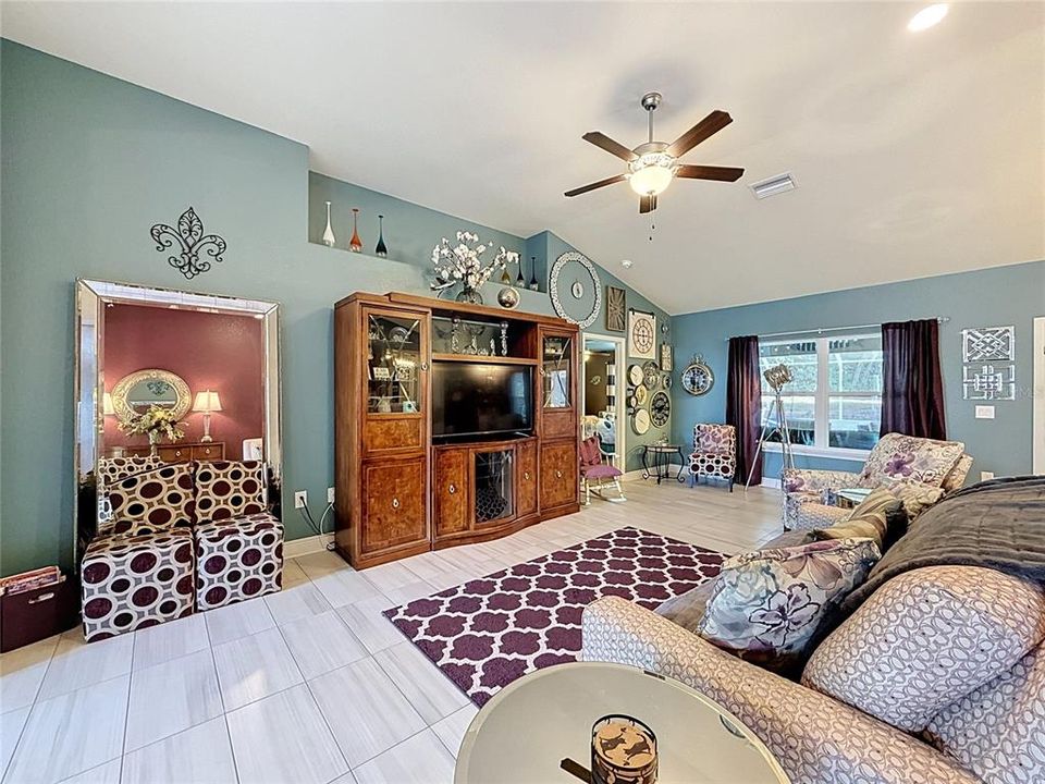 For Sale: $449,900 (4 beds, 2 baths, 2336 Square Feet)