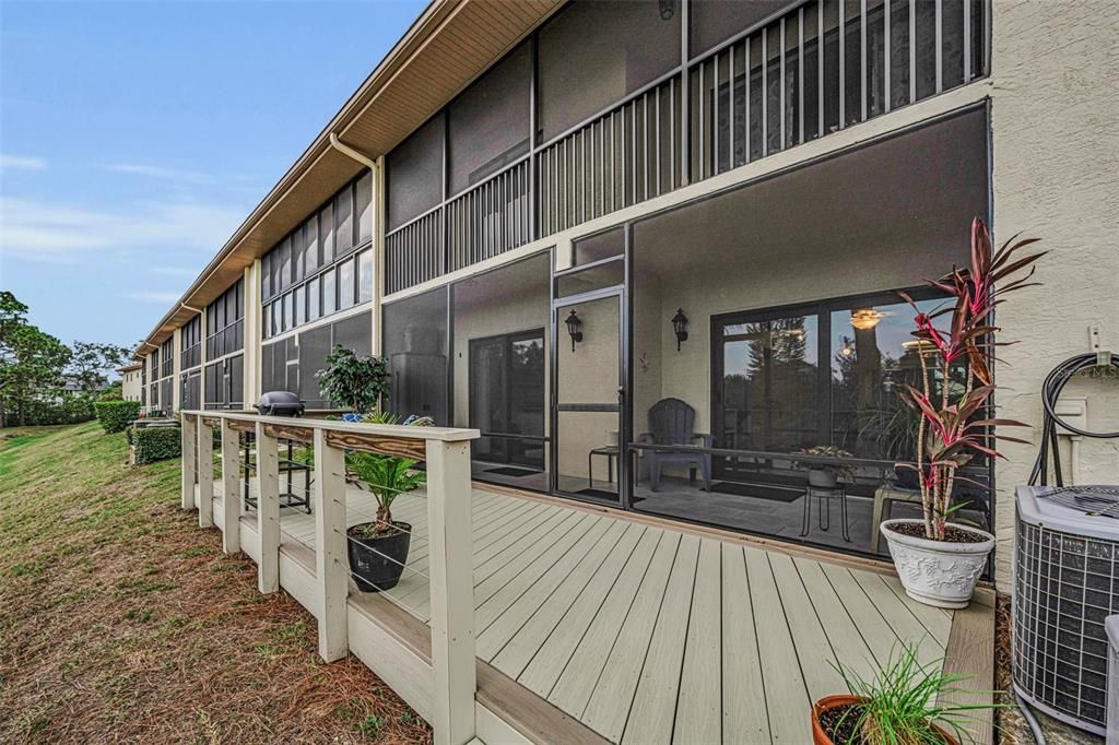 For Sale: $349,900 (2 beds, 2 baths, 1070 Square Feet)