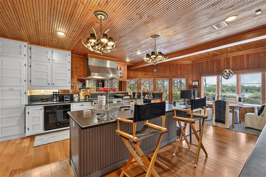 For Sale: $2,500,000 (4 beds, 3 baths, 3271 Square Feet)