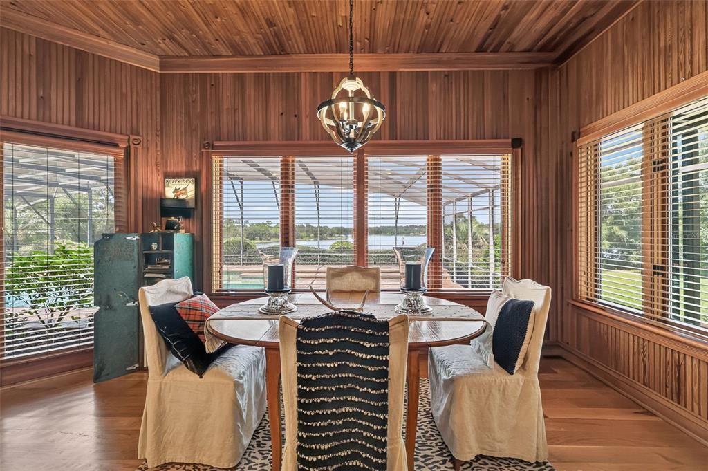 For Sale: $2,500,000 (4 beds, 3 baths, 3271 Square Feet)