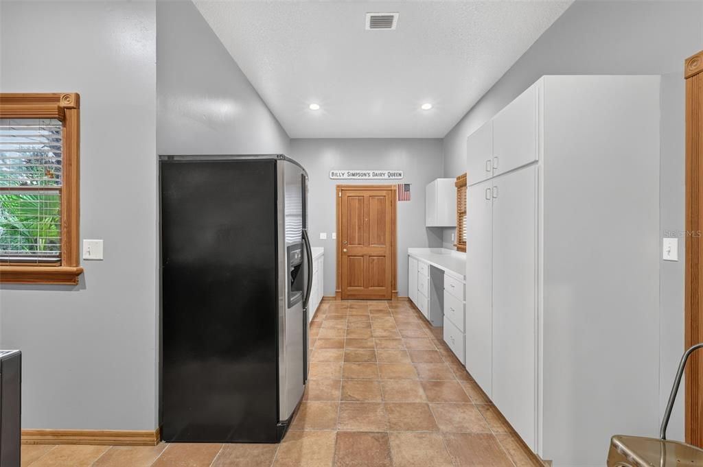 For Sale: $2,500,000 (4 beds, 3 baths, 3271 Square Feet)