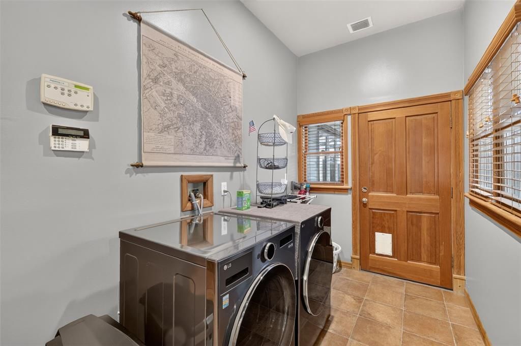 For Sale: $2,500,000 (4 beds, 3 baths, 3271 Square Feet)