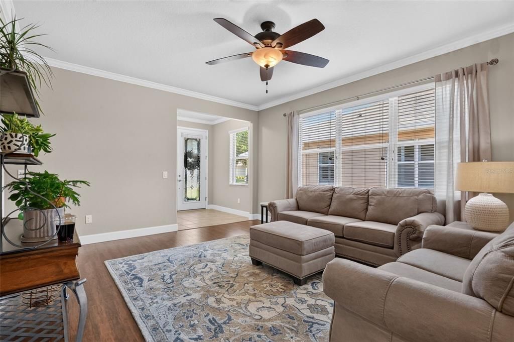 For Sale: $264,000 (2 beds, 2 baths, 1437 Square Feet)