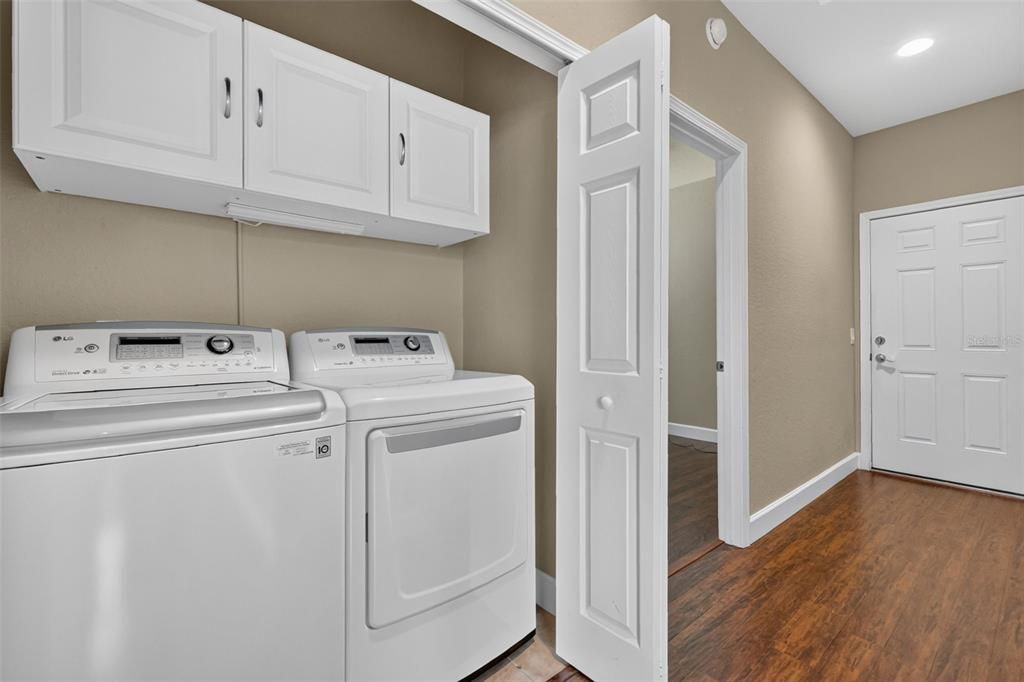 For Sale: $264,000 (2 beds, 2 baths, 1437 Square Feet)