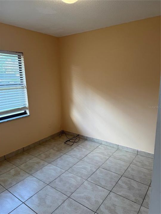 For Rent: $2,000 (3 beds, 2 baths, 1414 Square Feet)