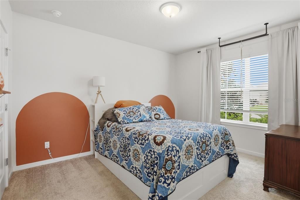 For Sale: $420,000 (4 beds, 3 baths, 1992 Square Feet)