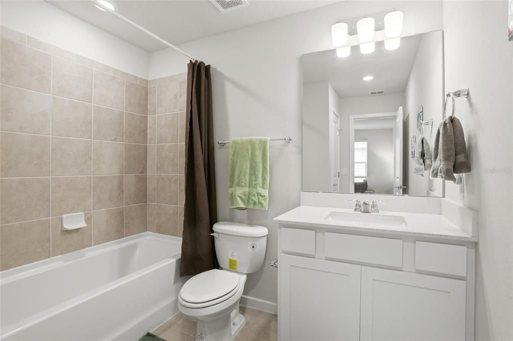 For Sale: $420,000 (4 beds, 3 baths, 1992 Square Feet)