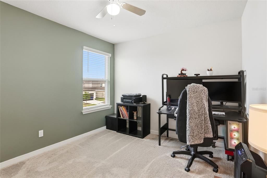 For Sale: $420,000 (4 beds, 3 baths, 1992 Square Feet)