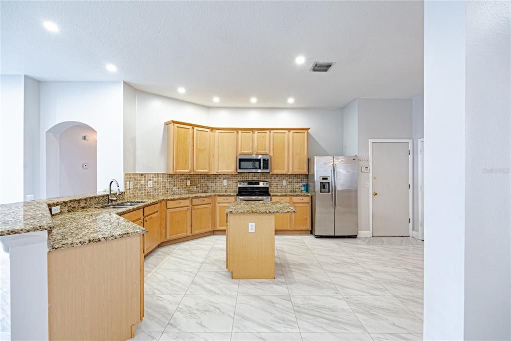В аренду: $2,900 (4 спален, 2 ванн, 2534 Квадратных фут)