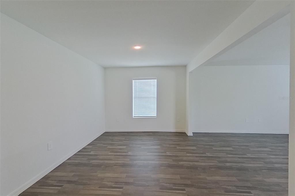 В аренду: $1,845 (4 спален, 2 ванн, 1650 Квадратных фут)