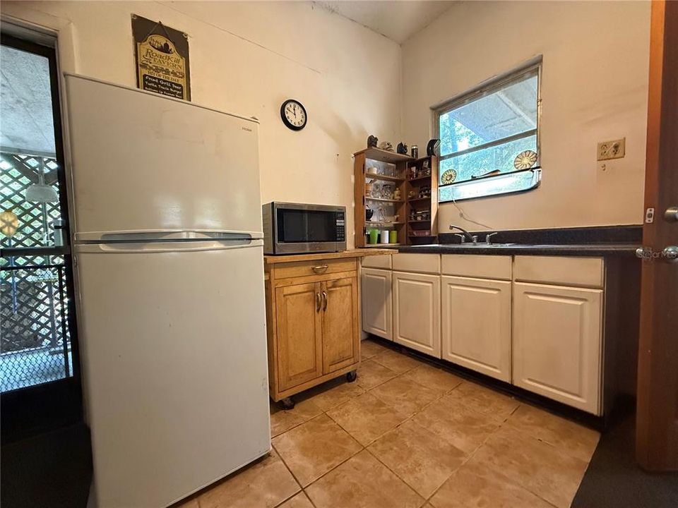 На продажу: $99,900 (1 спален, 1 ванн, 418 Квадратных фут)