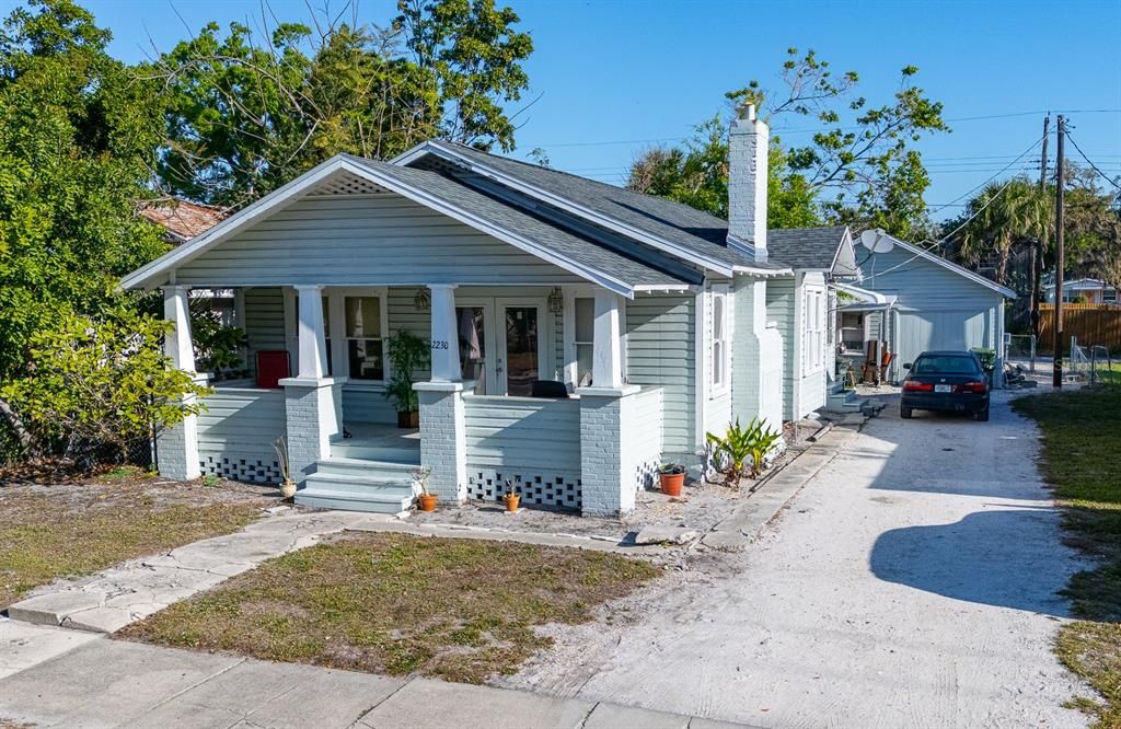 Active With Contract: $220,000 (0 beds, 0 baths, 1067 Square Feet)