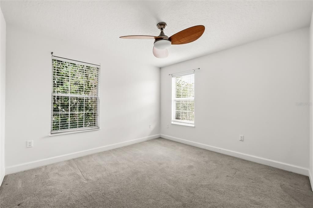 For Sale: $750,000 (5 beds, 2 baths, 2366 Square Feet)