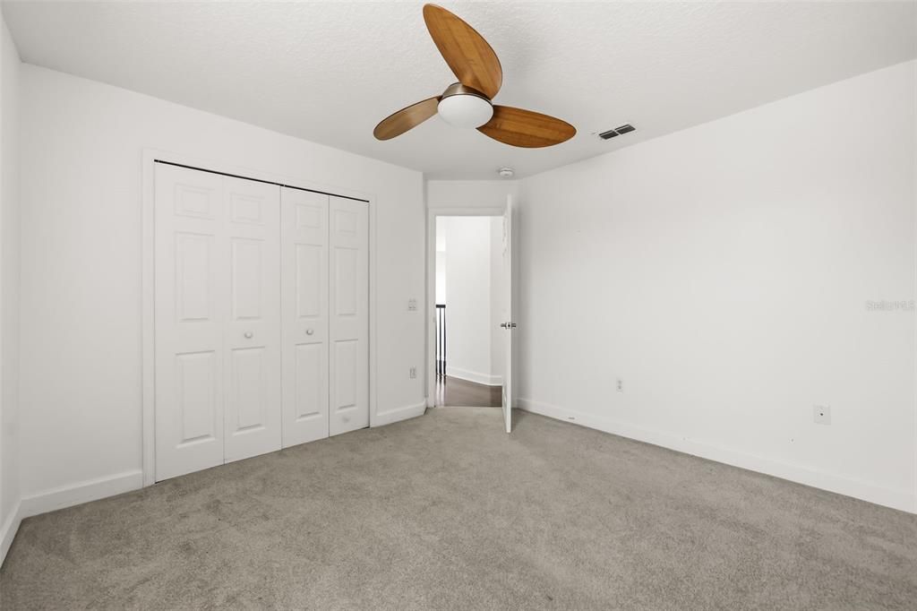For Sale: $750,000 (5 beds, 2 baths, 2366 Square Feet)