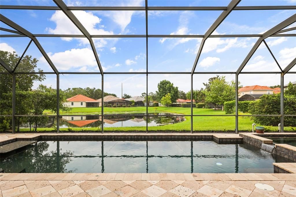 For Sale: $750,000 (5 beds, 2 baths, 2366 Square Feet)