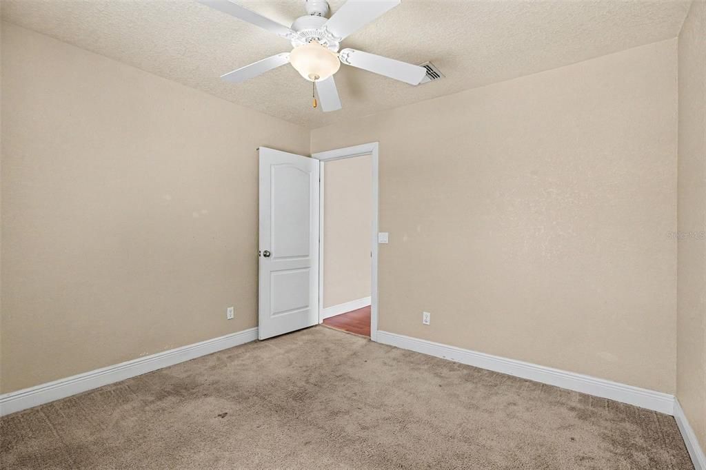 For Sale: $334,900 (3 beds, 2 baths, 1752 Square Feet)